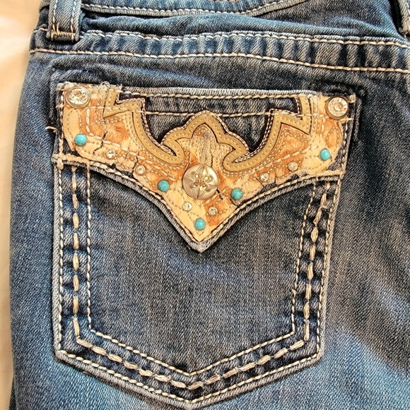 Miss Me Western Chloe Boot Medium Wash Jeans With Embellished Turquoise Accents - Picture 9 of 11
